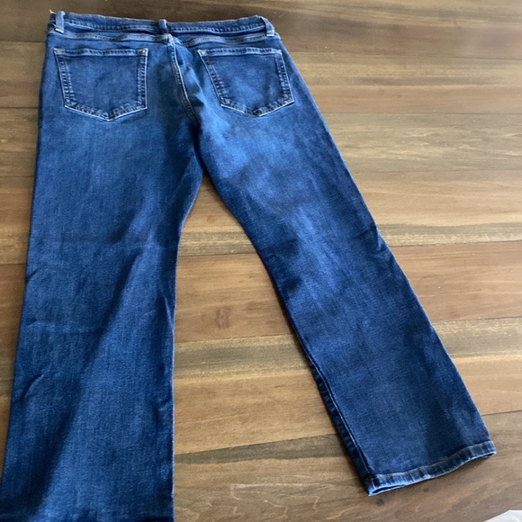Amazon essentials jeans - Picture 3 of 3